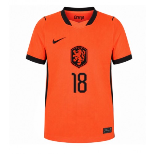 Nederländerna Donyell Malen #18 Replika Hemmatröja Damer VM 2026 Kortärmad